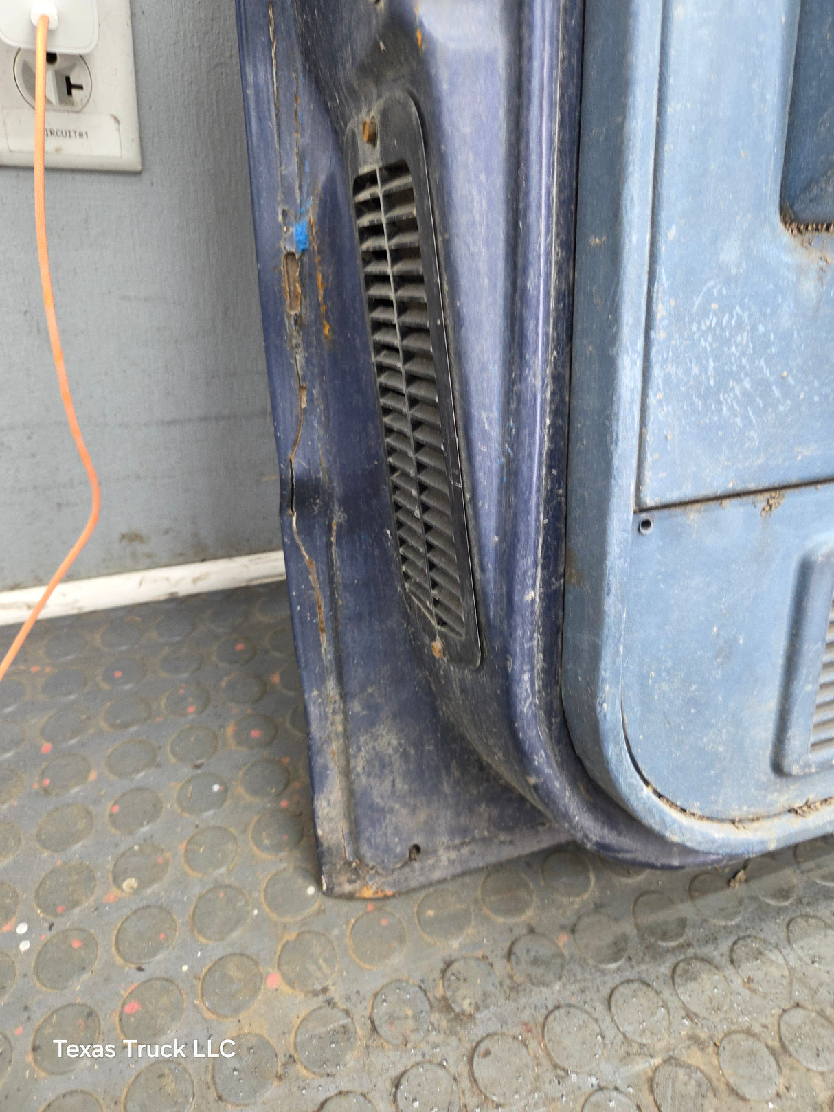 1982-1993 Chevrolet S10 /  GMC S15 Sonoma LH Driver Side Front Door