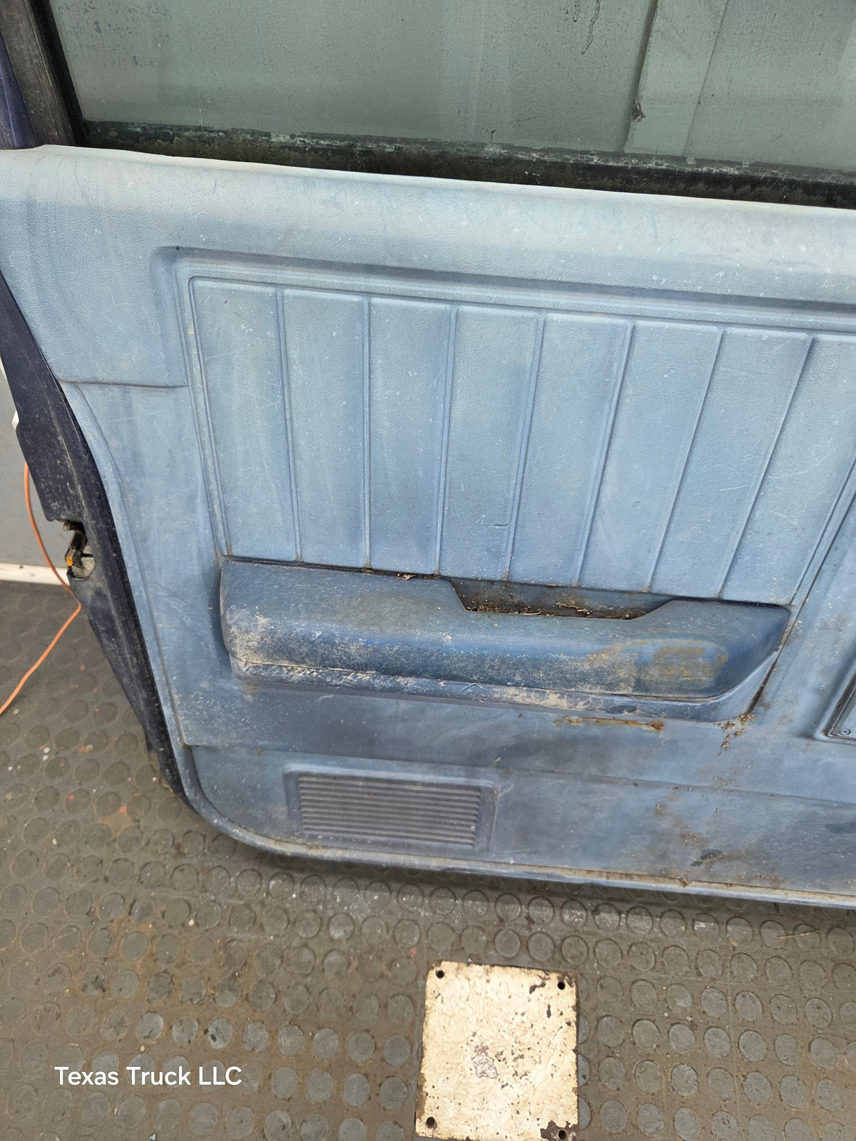1982-1993 Chevrolet S10 /  GMC S15 Sonoma LH Driver Side Front Door