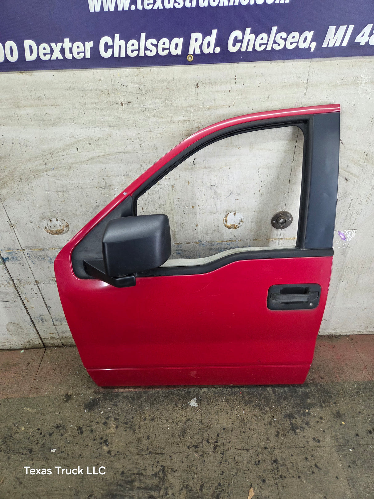 2004-2008 Ford F150 LH Driver Front CREW Cab Door