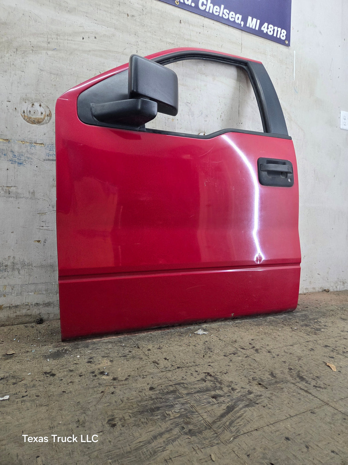 2004-2008 Ford F150 LH Driver Front CREW Cab Door
