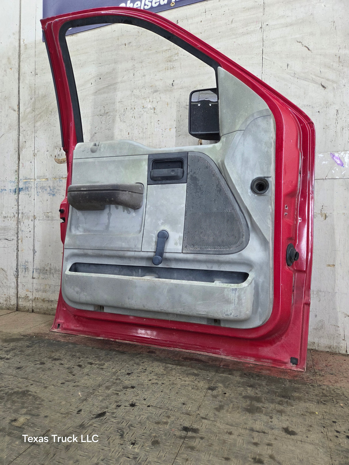 2004-2008 Ford F150 LH Driver Front CREW Cab Door