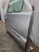 1999-2006 Chevrolet Silverado / GMC Sierra 1500 2500 3500 HD Front Passenger Side Door RH