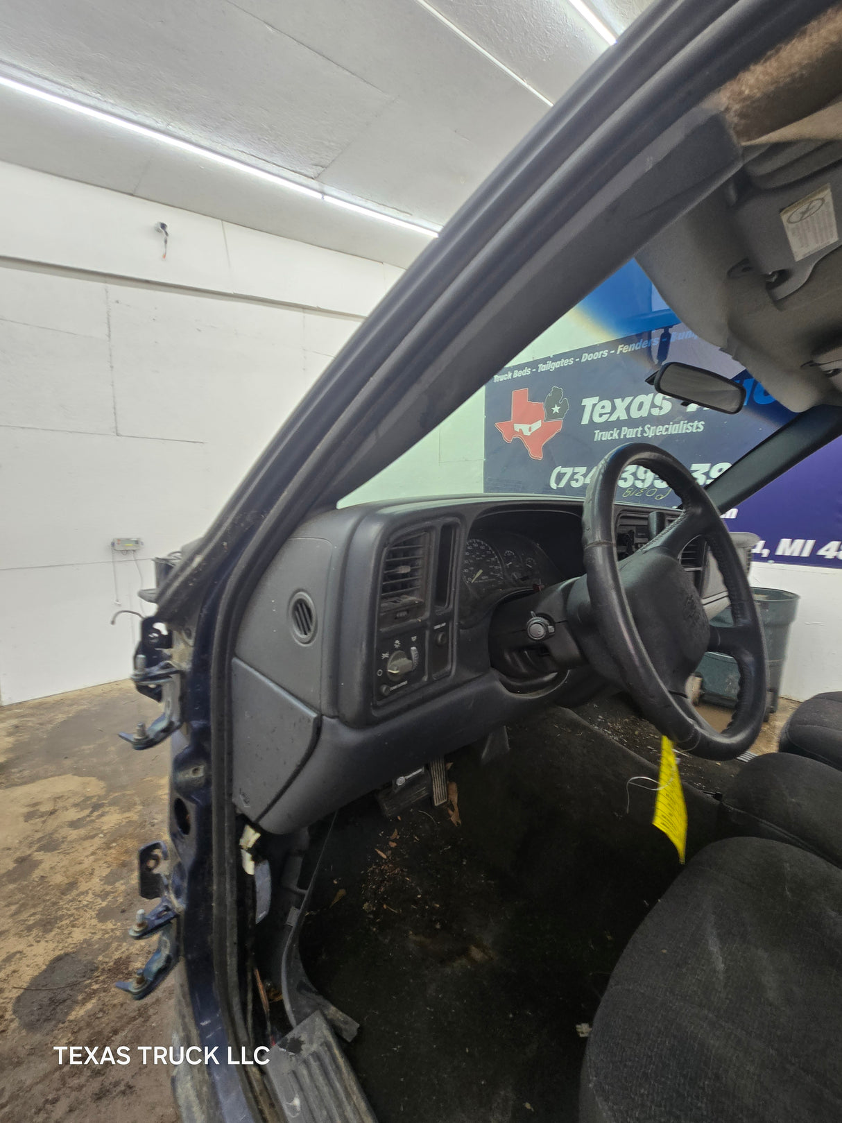 1999-2007 Chevrolet Silverado / GMC Sierra 1500 2500 HD 3500HD Regular Cab Body - Summit white