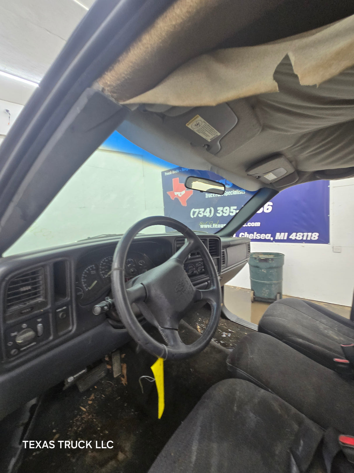 1999-2007 Chevrolet Silverado / GMC Sierra 1500 2500 HD 3500HD Regular Cab Body - Summit white