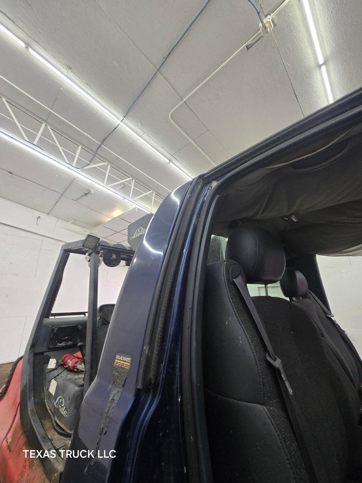 1999-2007 Chevrolet Silverado / GMC Sierra 1500 2500 HD 3500HD Regular Cab Body - Summit white