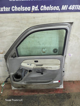 1999-2006 Chevrolet Silverado / GMC Sierra 1500 2500 3500 HD Front Passenger Side Door RH