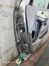 1999-2006 Chevrolet Silverado / GMC Sierra 1500 2500 3500 HD Front Passenger Side Door RH