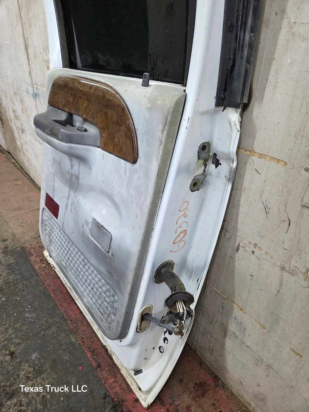 1999-2011 Ford Super Duty LH Driver Side Rear Crew Cab Door F250 F350 F450 F550