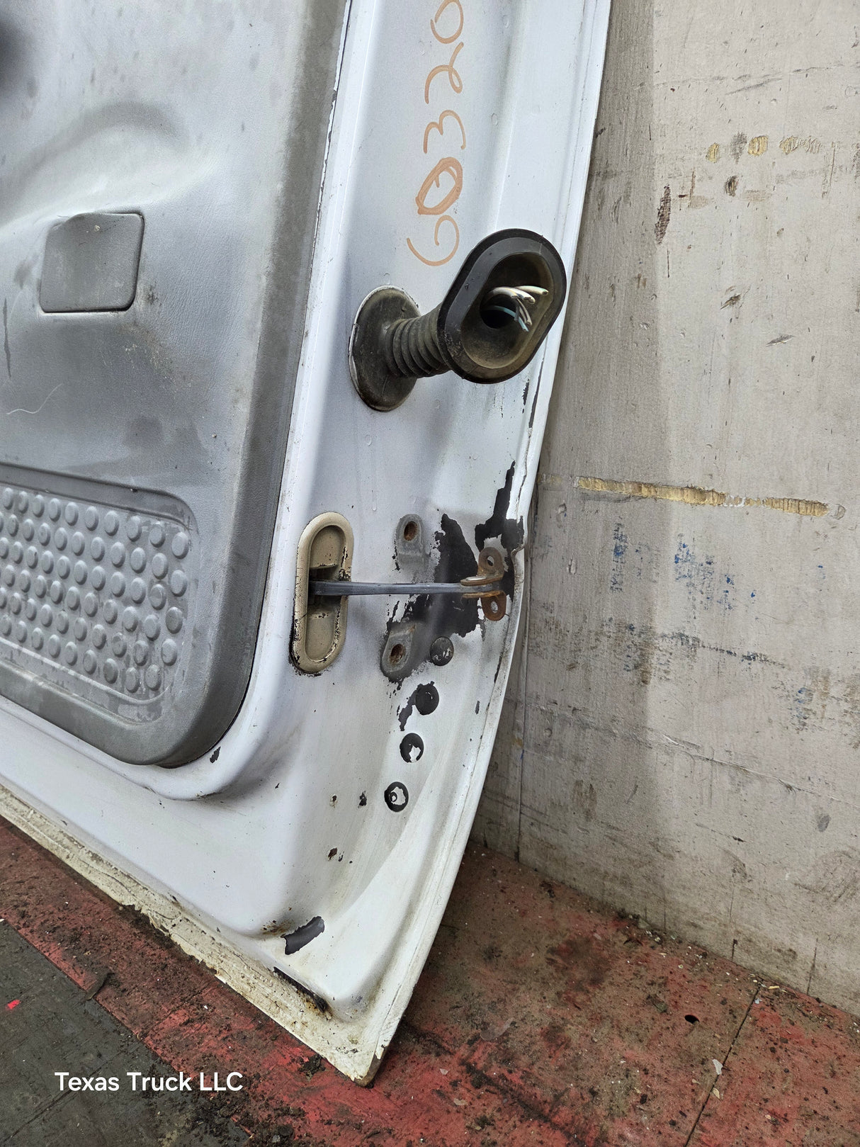 1999-2011 Ford Super Duty LH Driver Side Rear Crew Cab Door F250 F350 F450 F550