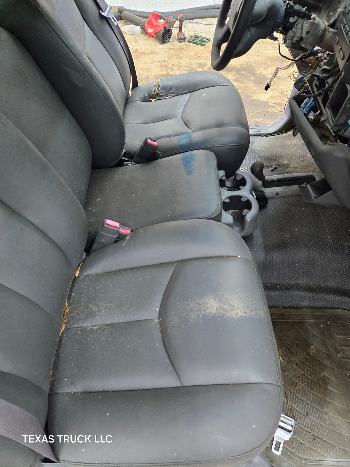 1999-2007 Chevrolet Silverado / GMC Sierra 1500 2500 HD 3500HD Regular Cab Body