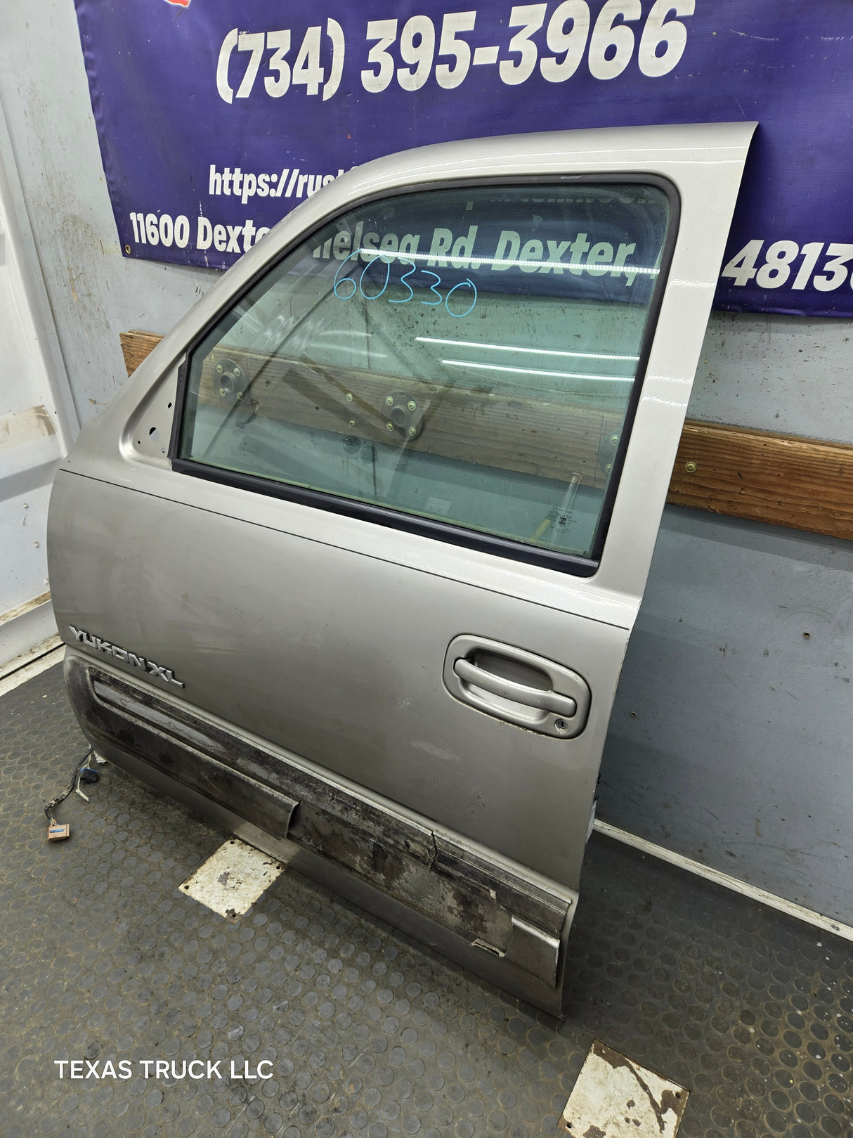 1999-2006 Chevrolet Silverado / GMC Sierra 1500 2500 3500 HD Front Driver Side Door LH