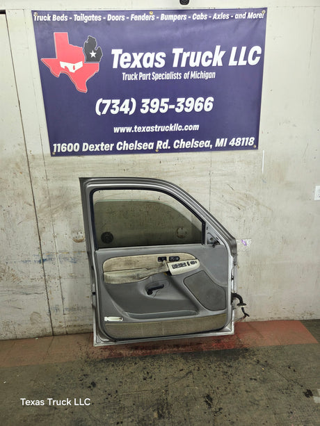 1999-2006 Chevrolet Silverado / GMC Sierra 1500 2500 3500 HD Front Driver Side Door LH