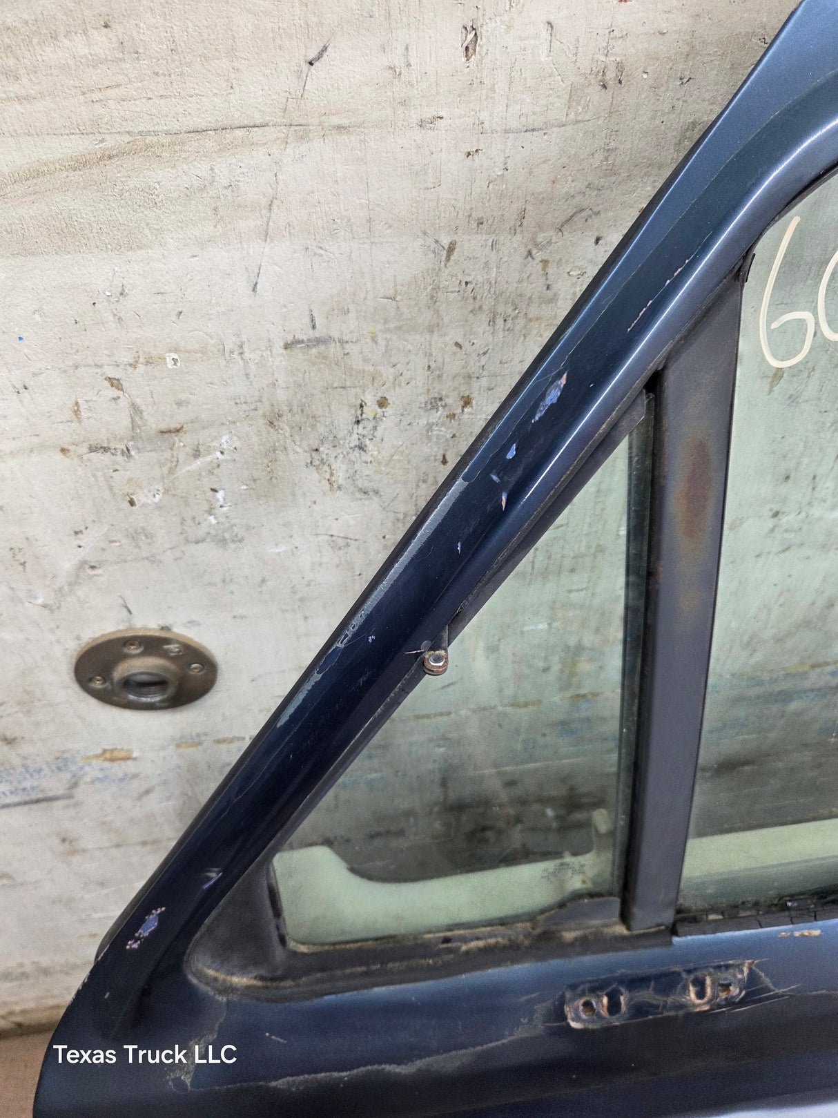 1987-1997 Ford F Series F250 F350 F450 F550 RH Passenger Side Front Door