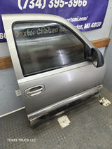 1999-2006 Chevrolet Silverado / GMC Sierra 1500 2500 3500 HD Front Passenger side Door RH