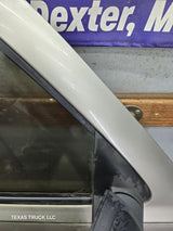 1999-2006 Chevrolet Silverado / GMC Sierra 1500 2500 3500 HD Front Passenger side Door RH