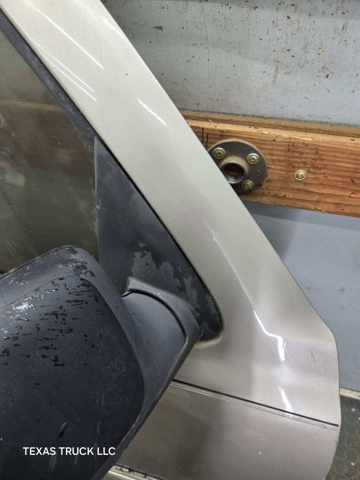 1999-2006 Chevrolet Silverado / GMC Sierra 1500 2500 3500 HD Front Passenger side Door RH