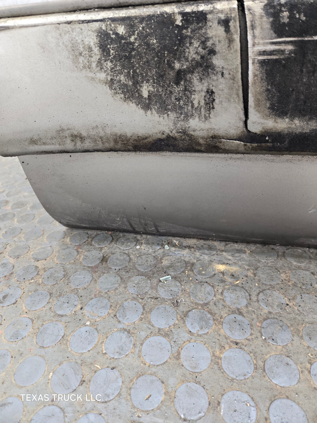 1999-2006 Chevrolet Silverado / GMC Sierra 1500 2500 3500 HD Front Passenger side Door RH
