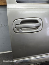 1999-2006 Chevrolet Silverado / GMC Sierra 1500 2500 3500 HD Front Passenger side Door RH