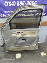 1999-2006 Chevrolet Silverado / GMC Sierra 1500 2500 3500 HD Front Passenger side Door RH