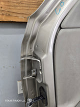 1999-2006 Chevrolet Silverado / GMC Sierra 1500 2500 3500 HD Front Passenger side Door RH