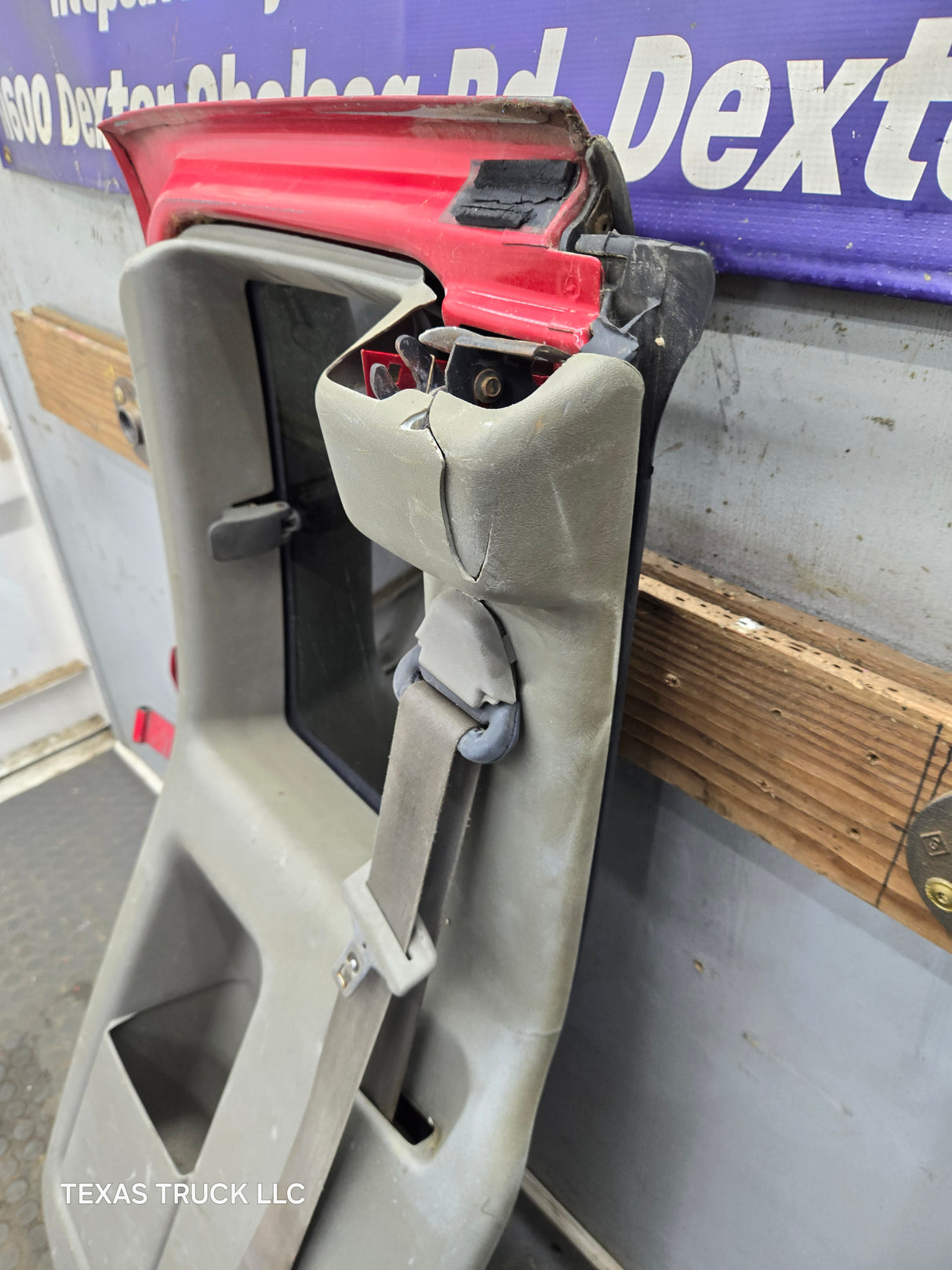1996-2004 Chevrolet S10 / S15 / GMC Sonoma LH Driver Side Extended Cab Door