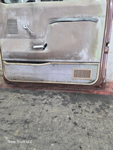 1980-1986 Ford F Series F250 F350 F450 F550 Passenger Side Front Door RH
