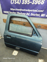 2003-2005 Ford Ranger Passenger Side Front Right Hand Door