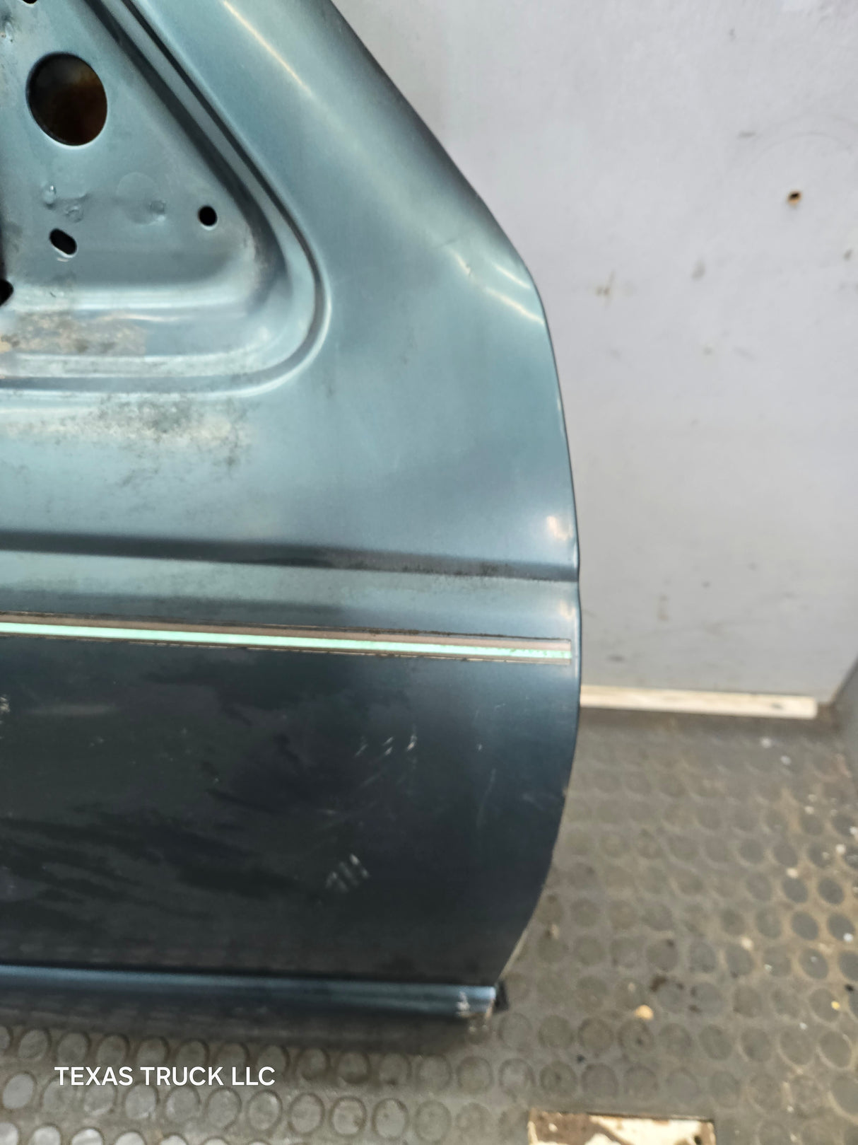 2003-2005 Ford Ranger Passenger Side Front Right Hand Door