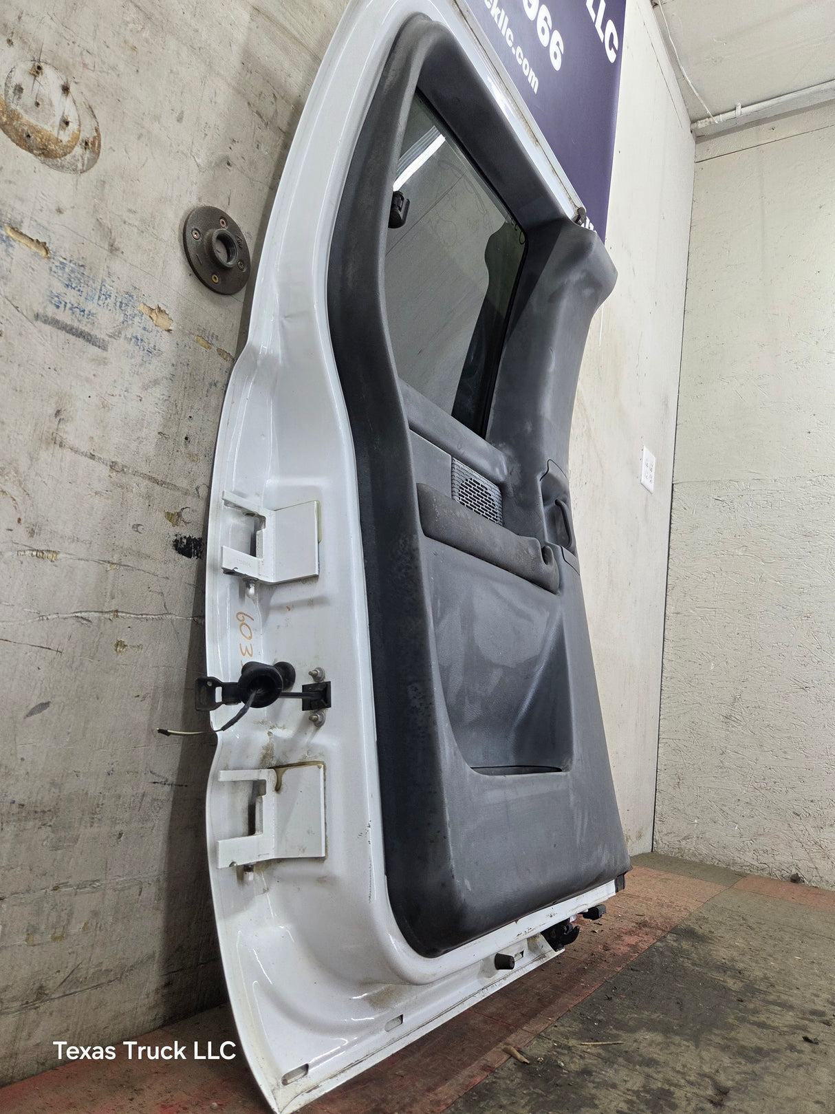 1999-2006 Chevrolet Silverado / GMC Sierra 1500 2500 3500 HD Rear Driver side Extended Cab Rear Door