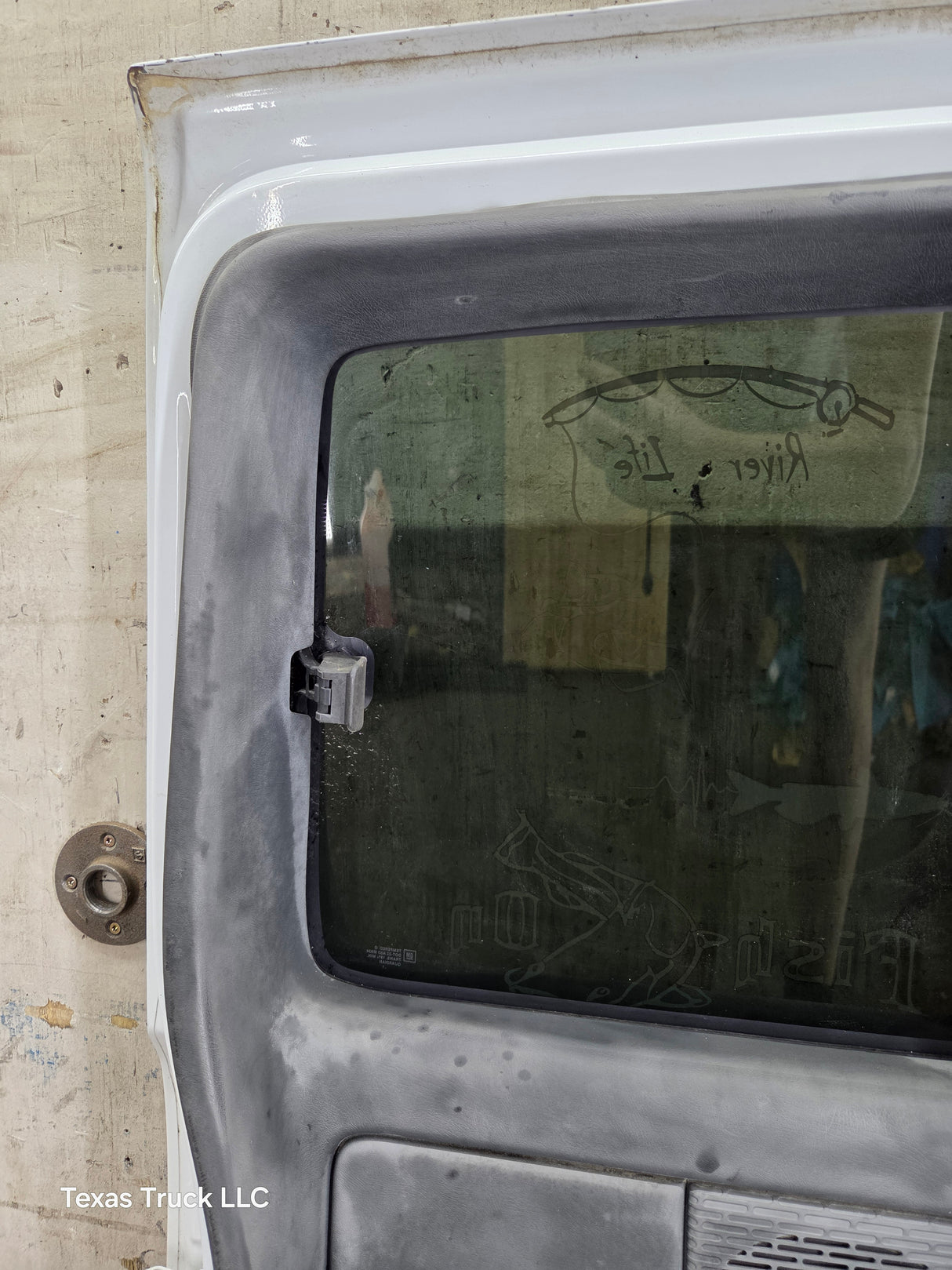 1999-2006 Chevrolet Silverado / GMC Sierra 1500 2500 3500 HD Rear Driver side Extended Cab Rear Door