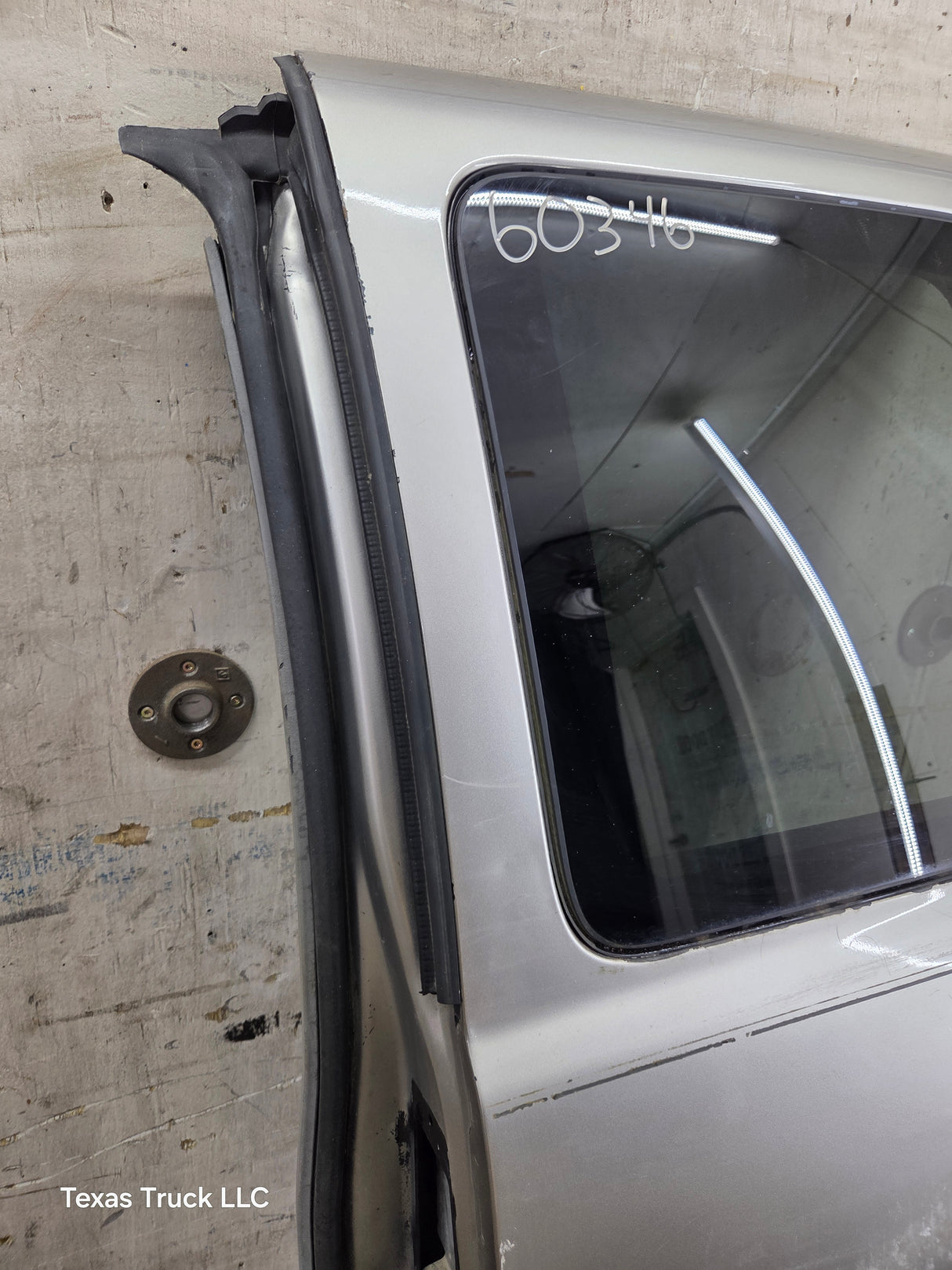 1999-2006 Chevrolet Silverado / GMC Sierra 1500 2500 3500 HD Rear Driver side Extended Cab Rear Door