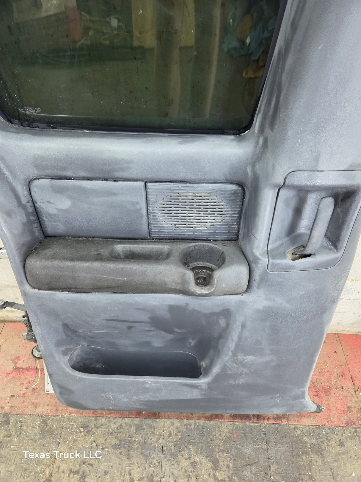 1999-2006 Chevrolet Silverado / GMC Sierra 1500 2500 3500 HD Rear Driver side Extended Cab Rear Door