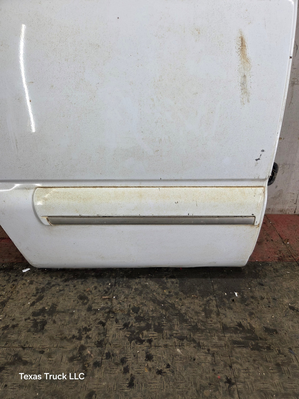2001-2006 Chevrolet Tahoe / GMC Yukon 1500 2500HD Rear Passenger side rear door RH