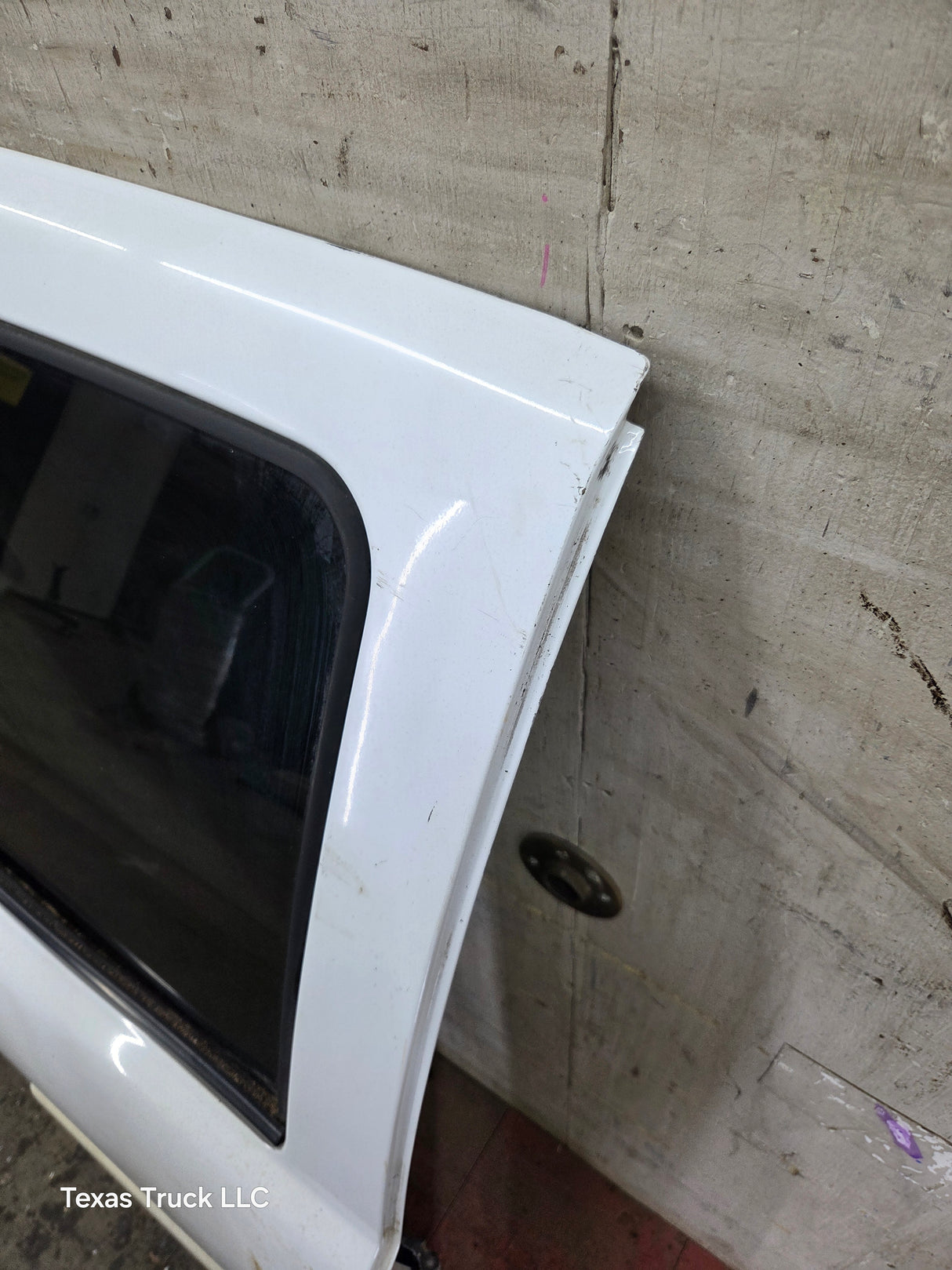 2001-2006 Chevrolet Tahoe / GMC Yukon 1500 2500HD Rear Passenger side rear door RH