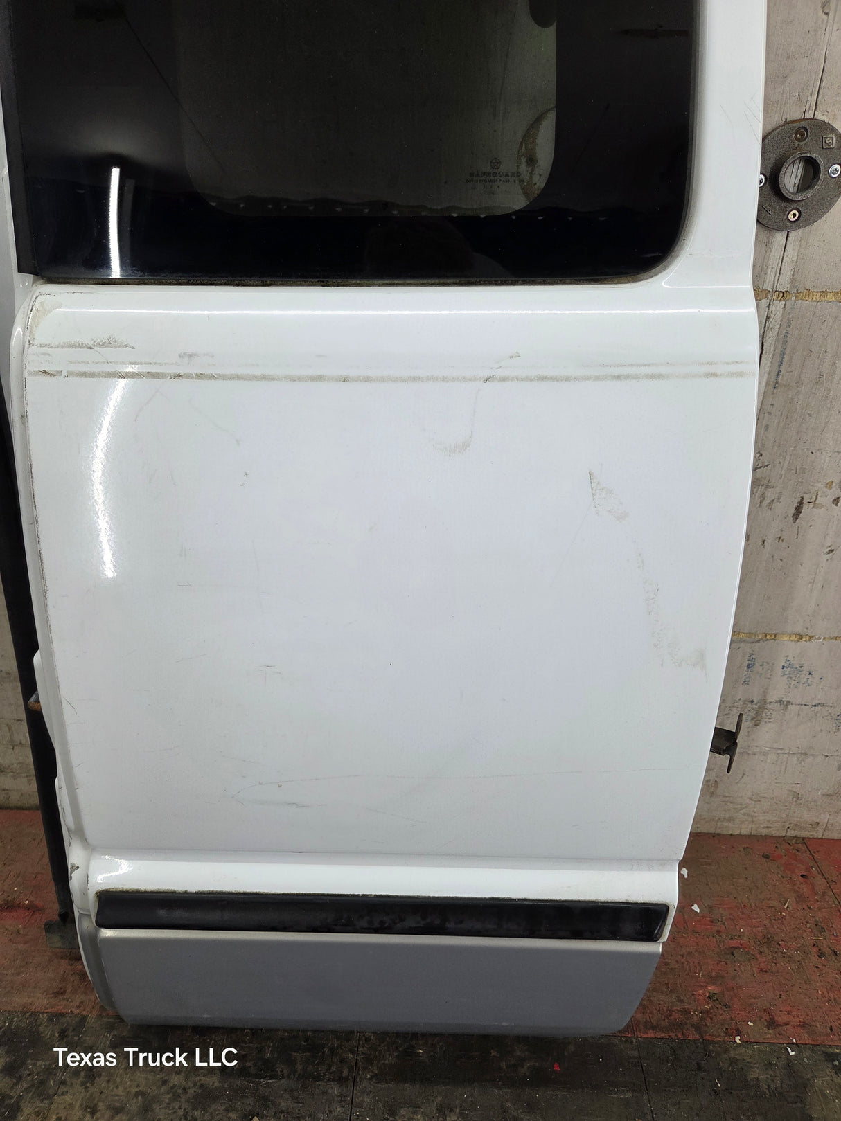 1988-2000 Chevrolet Silverado GMC Sierra LH Rear Extended Cab Driver Side 3rd Door