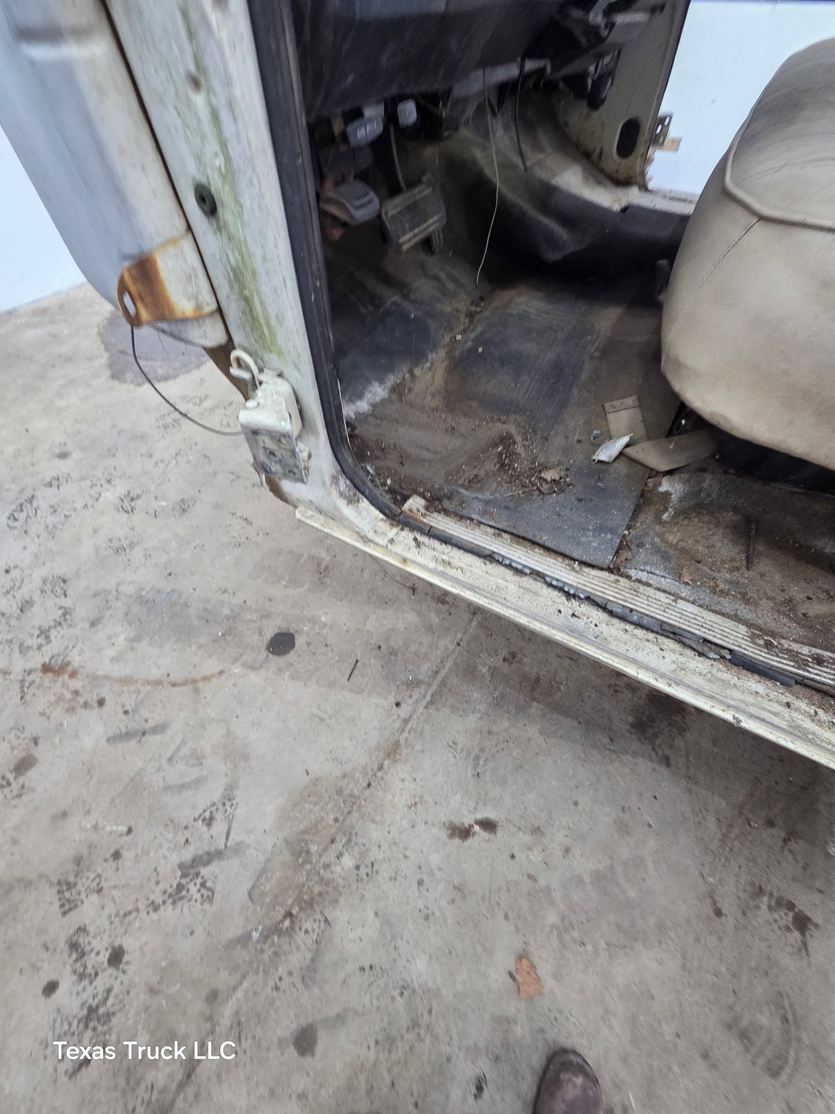 1981-1993 Dodge Ram 1st Gen Regular Cab W150 W250 W350 D150 D250 D350