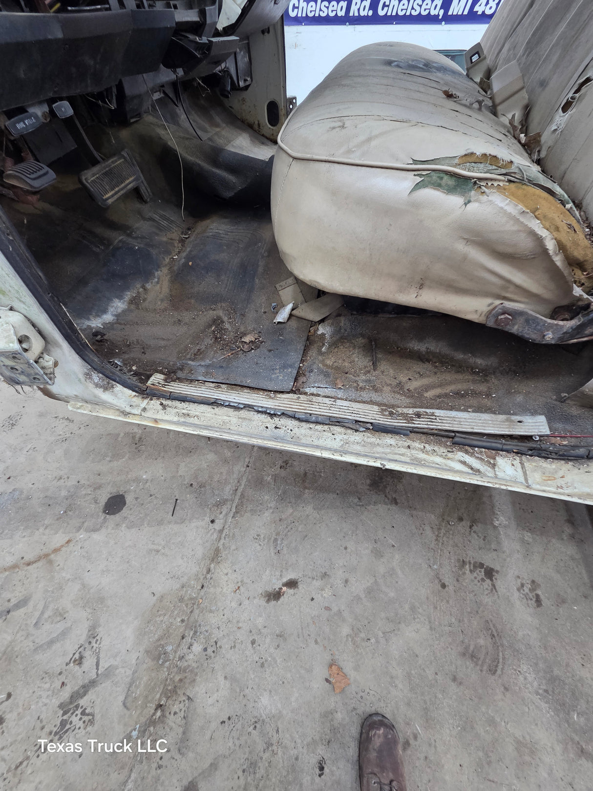 1981-1993 Dodge Ram 1st Gen Regular Cab W150 W250 W350 D150 D250 D350