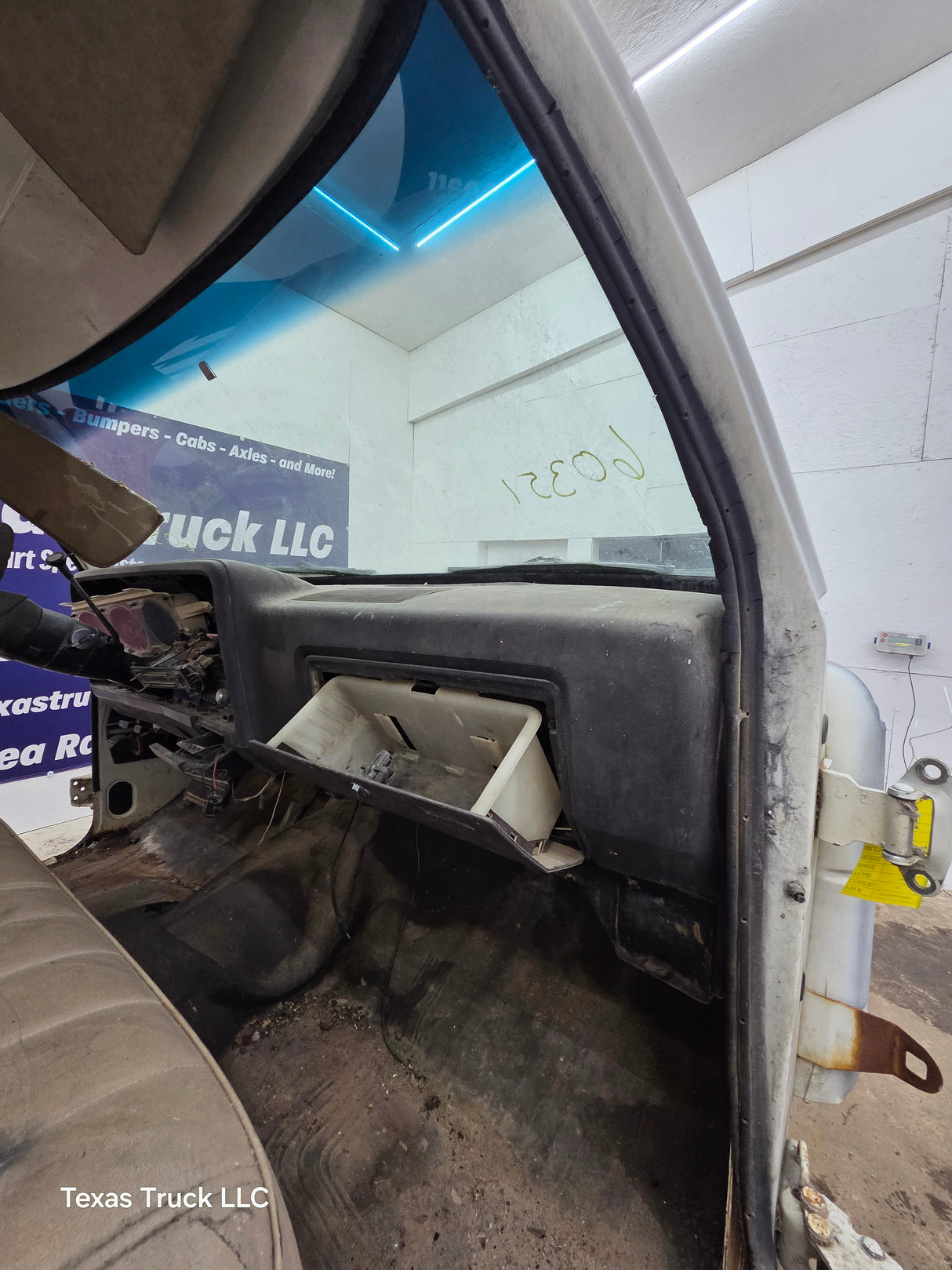 1981-1993 Dodge Ram 1st Gen Regular Cab W150 W250 W350 D150 D250 D350
