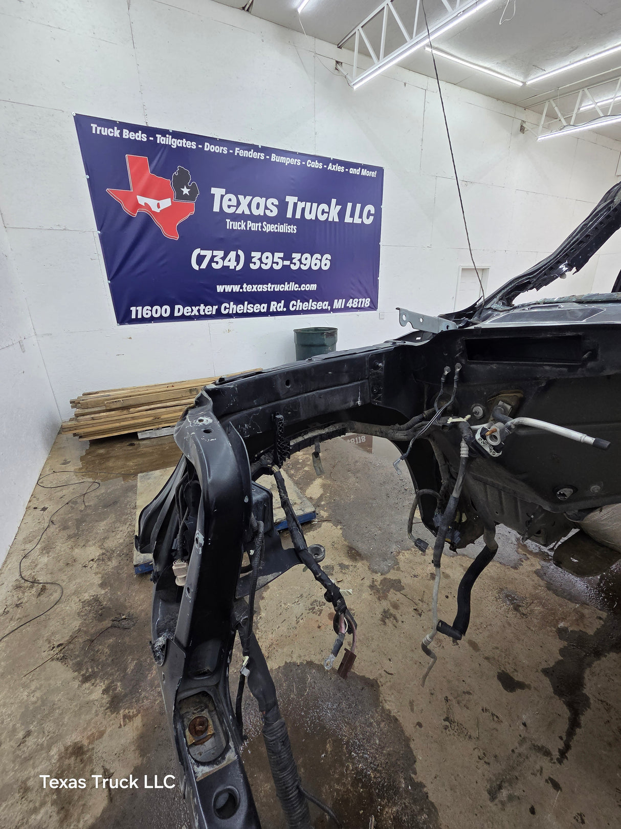 2011-2016 Ford Super Duty 4 door Crew Cab F250 F350 F450 F550 6.7L Power Stroke *Damage