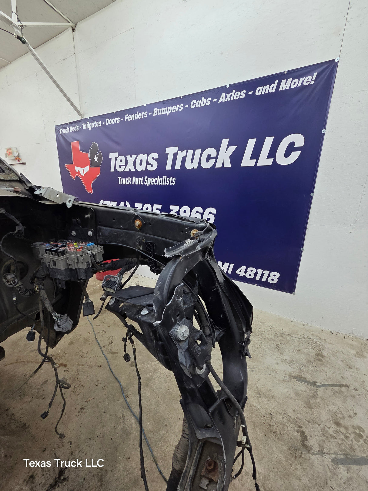 2011-2016 Ford Super Duty 4 door Crew Cab F250 F350 F450 F550 6.7L Power Stroke *Damage