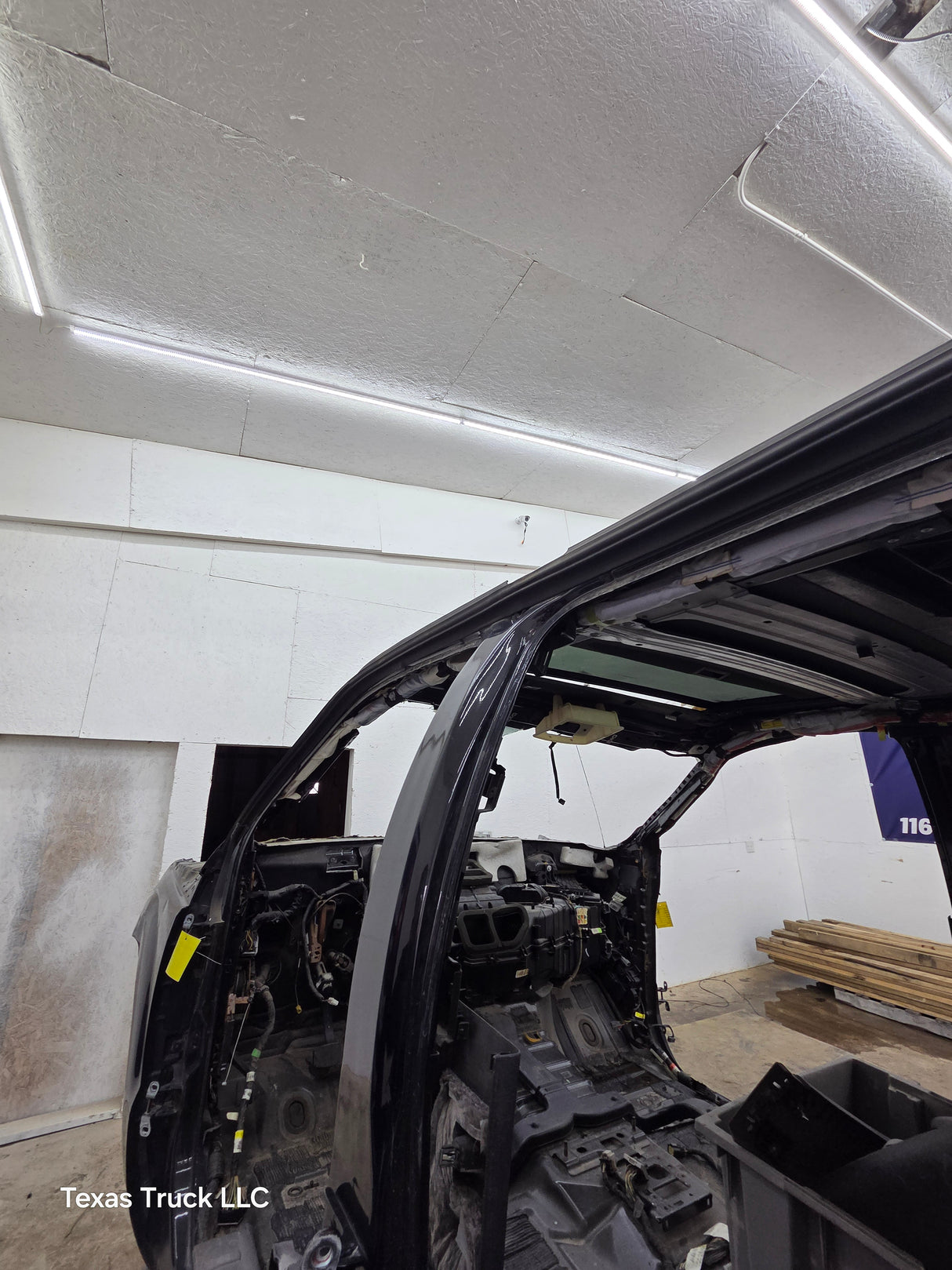 2011-2016 Ford Super Duty 4 door Crew Cab F250 F350 F450 F550 6.7L Power Stroke *Damage