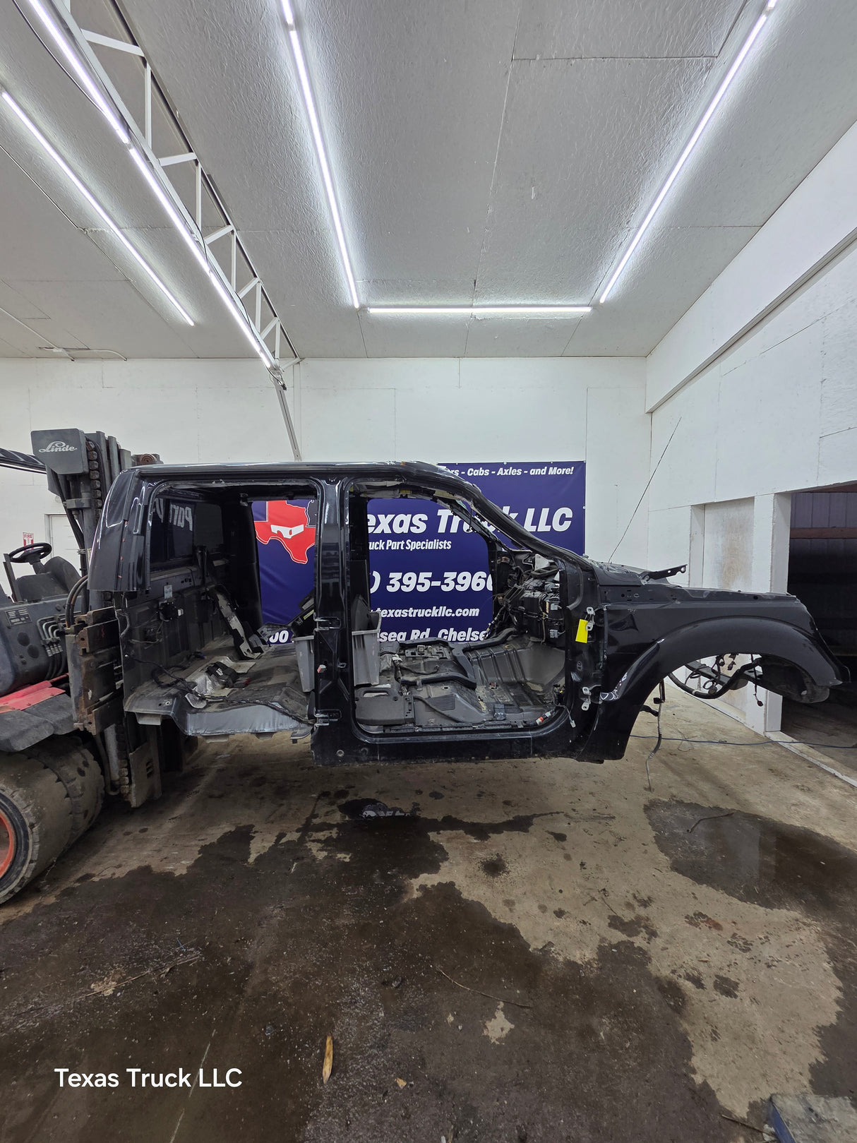 2011-2016 Ford Super Duty 4 door Crew Cab F250 F350 F450 F550 6.7L Power Stroke *Damage