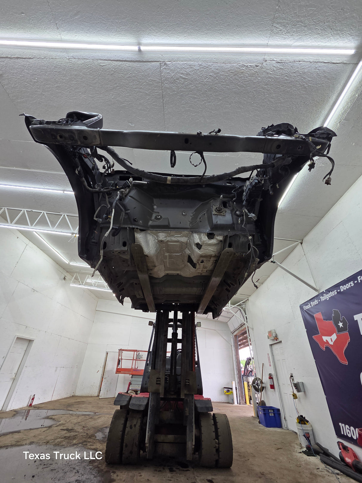 2011-2016 Ford Super Duty 4 door Crew Cab F250 F350 F450 F550 6.7L Power Stroke *Damage