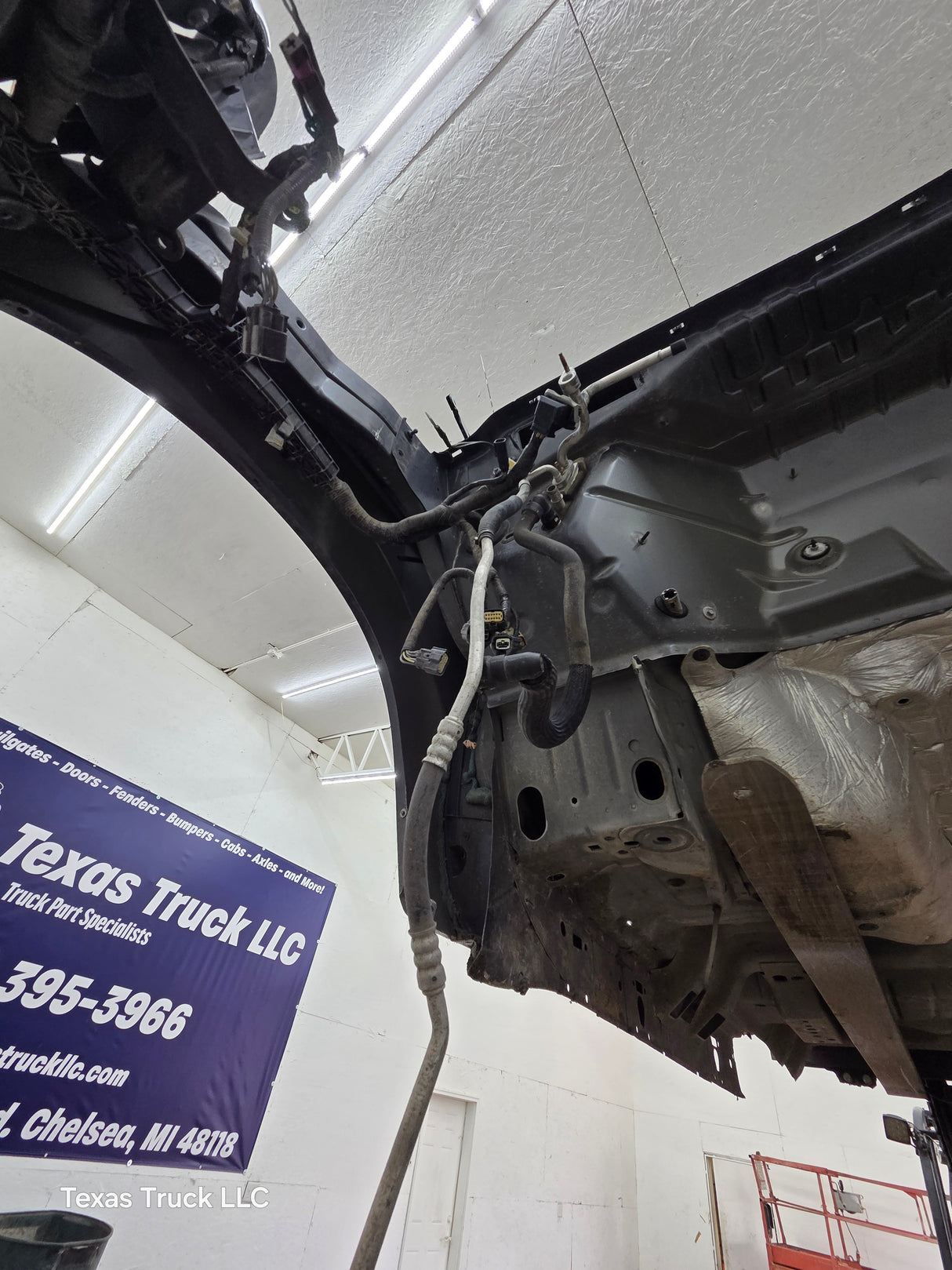 2011-2016 Ford Super Duty 4 door Crew Cab F250 F350 F450 F550 6.7L Power Stroke *Damage