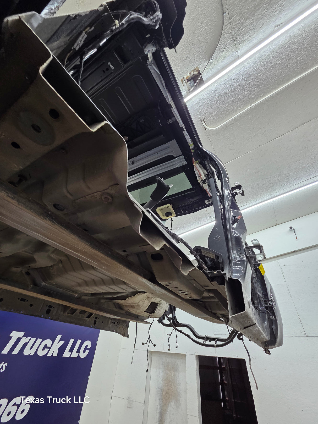 2011-2016 Ford Super Duty 4 door Crew Cab F250 F350 F450 F550 6.7L Power Stroke *Damage