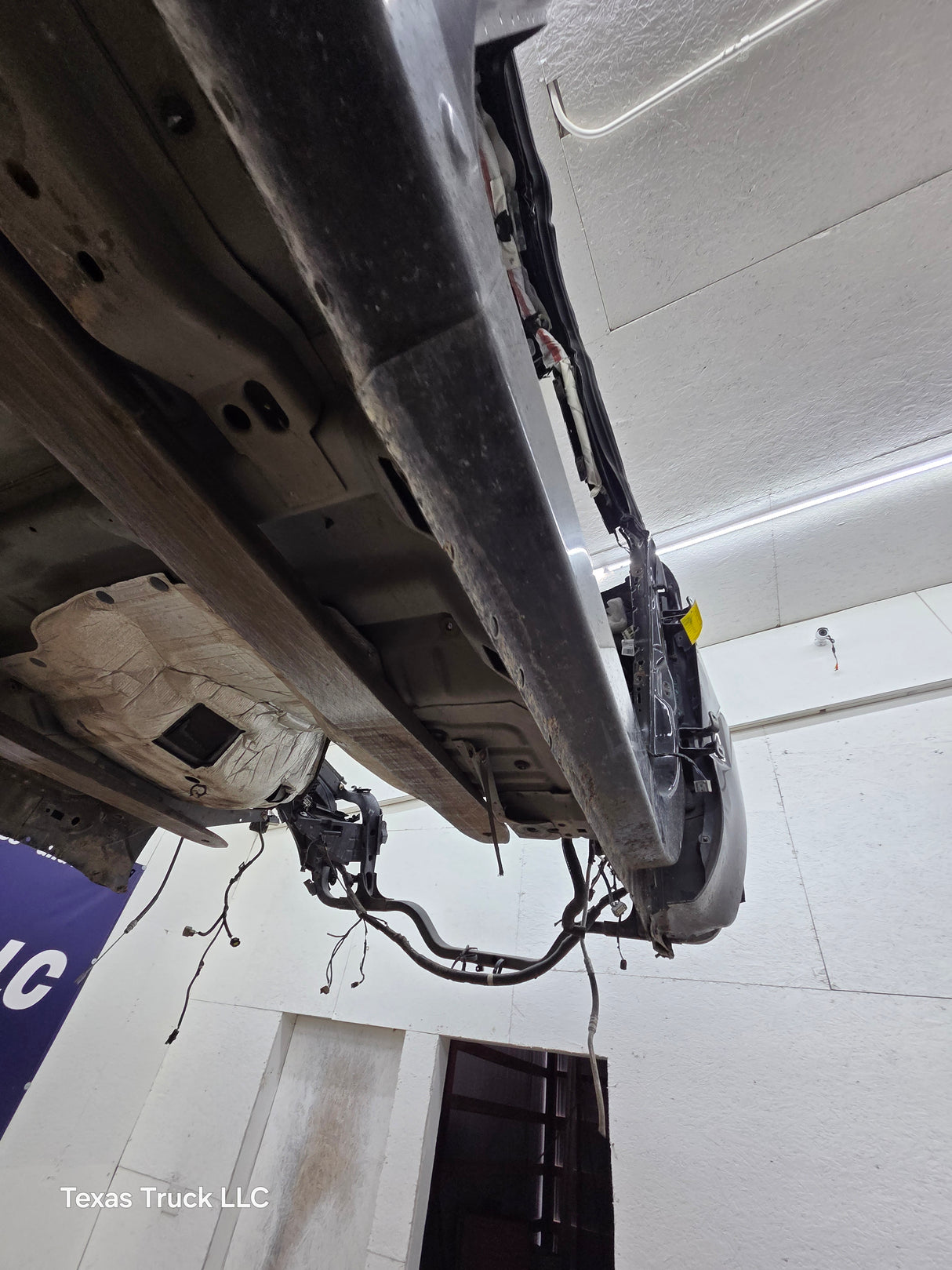 2011-2016 Ford Super Duty 4 door Crew Cab F250 F350 F450 F550 6.7L Power Stroke *Damage