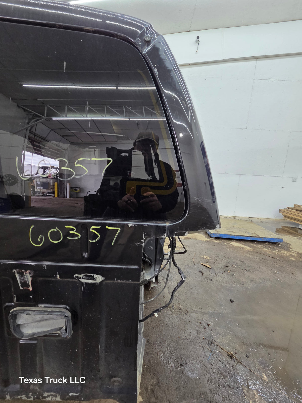 2011-2016 Ford Super Duty 4 door Crew Cab F250 F350 F450 F550 6.7L Power Stroke *Damage