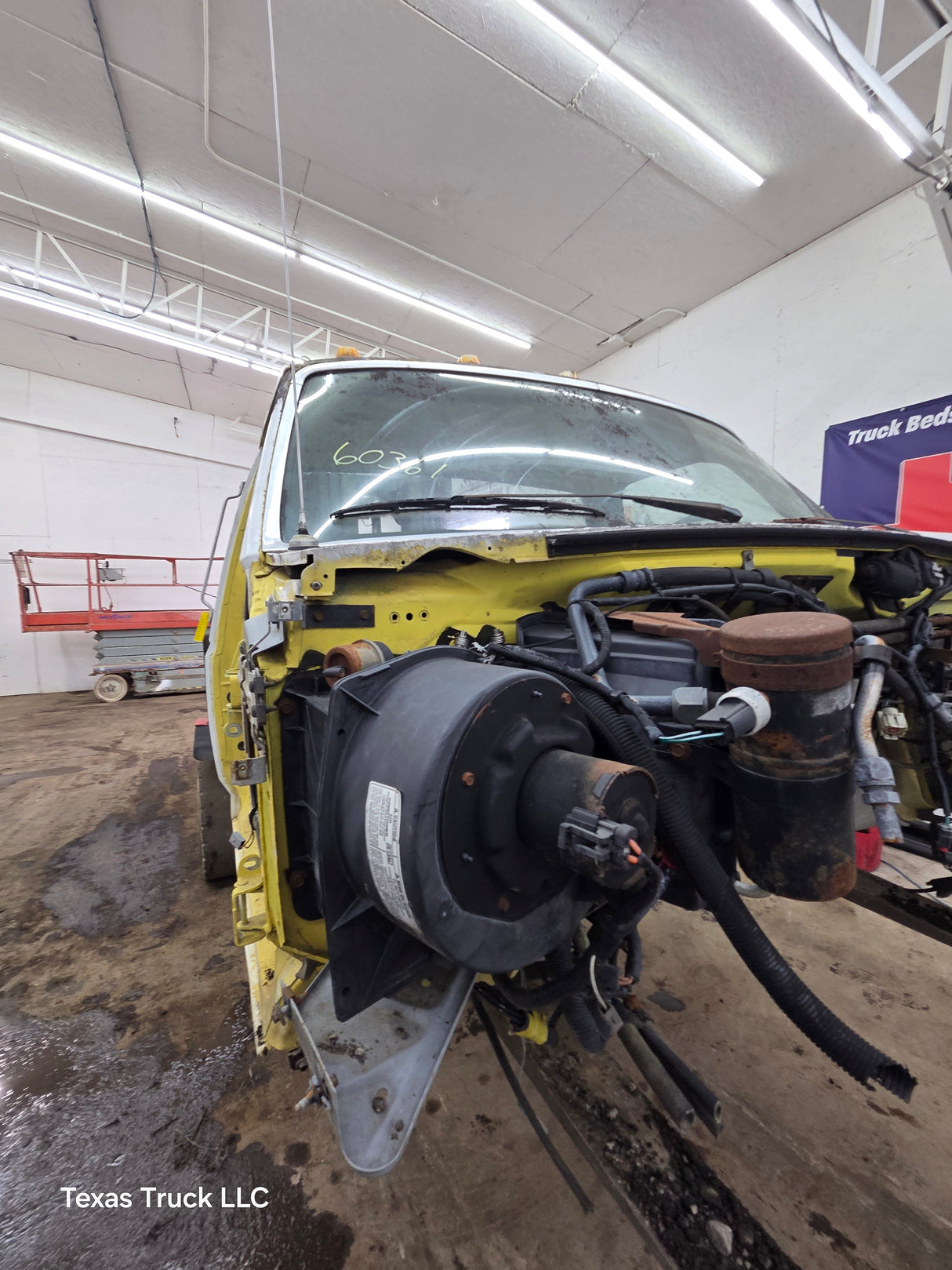 1980-1997 Ford OBS F600 F700 F800 Regular Cab