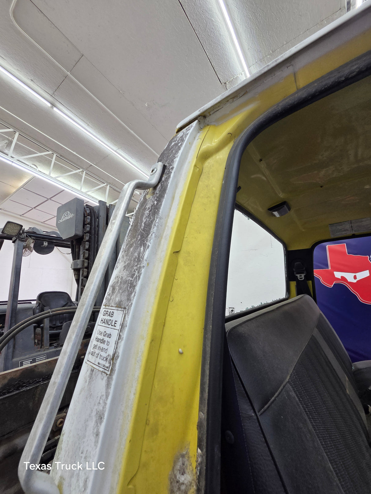 1980-1997 Ford OBS F600 F700 F800 Regular Cab