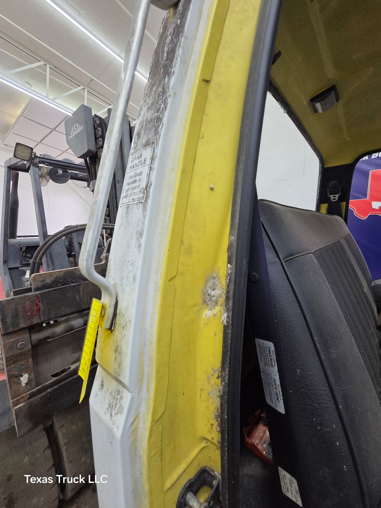 1980-1997 Ford OBS F600 F700 F800 Regular Cab